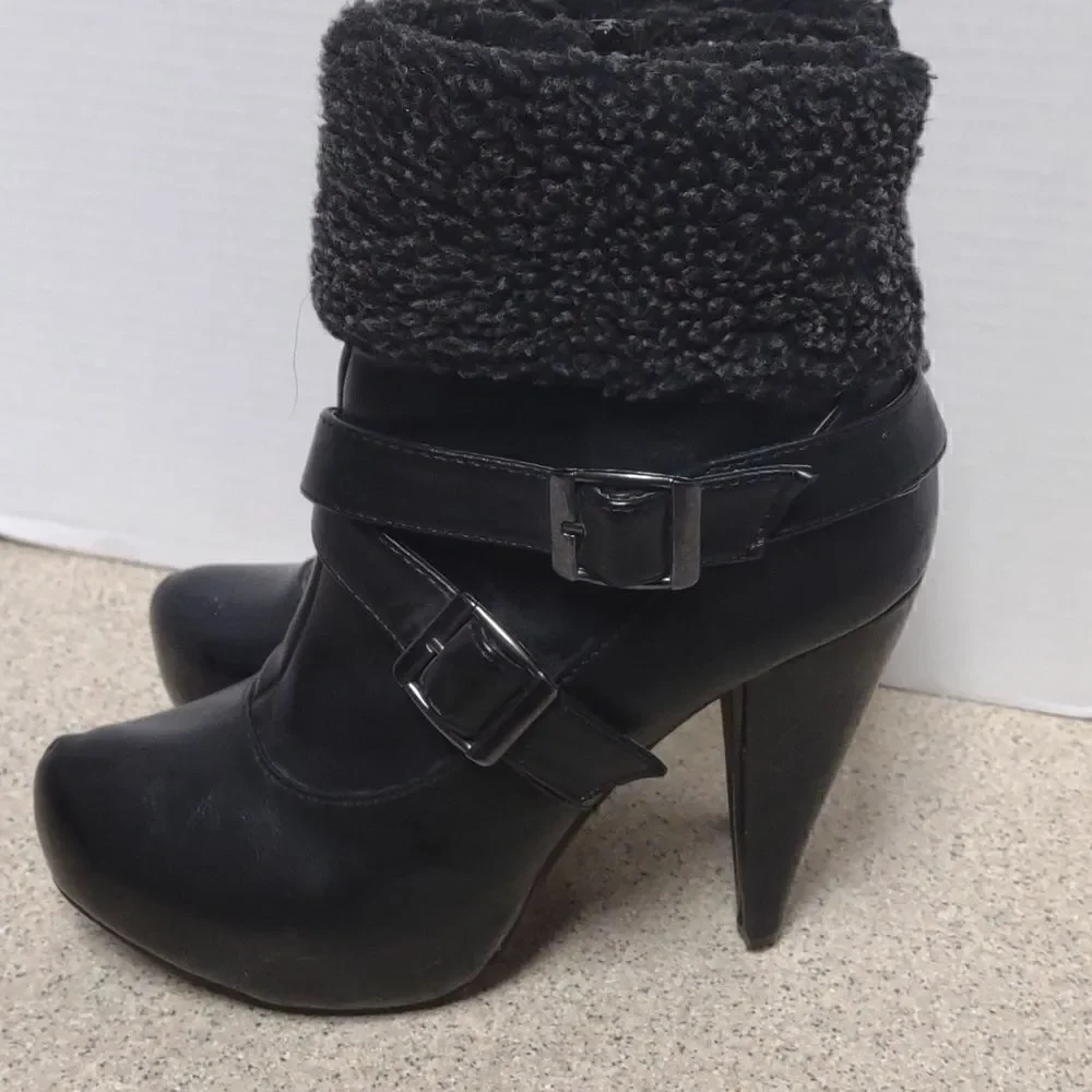 Deb tall booties
